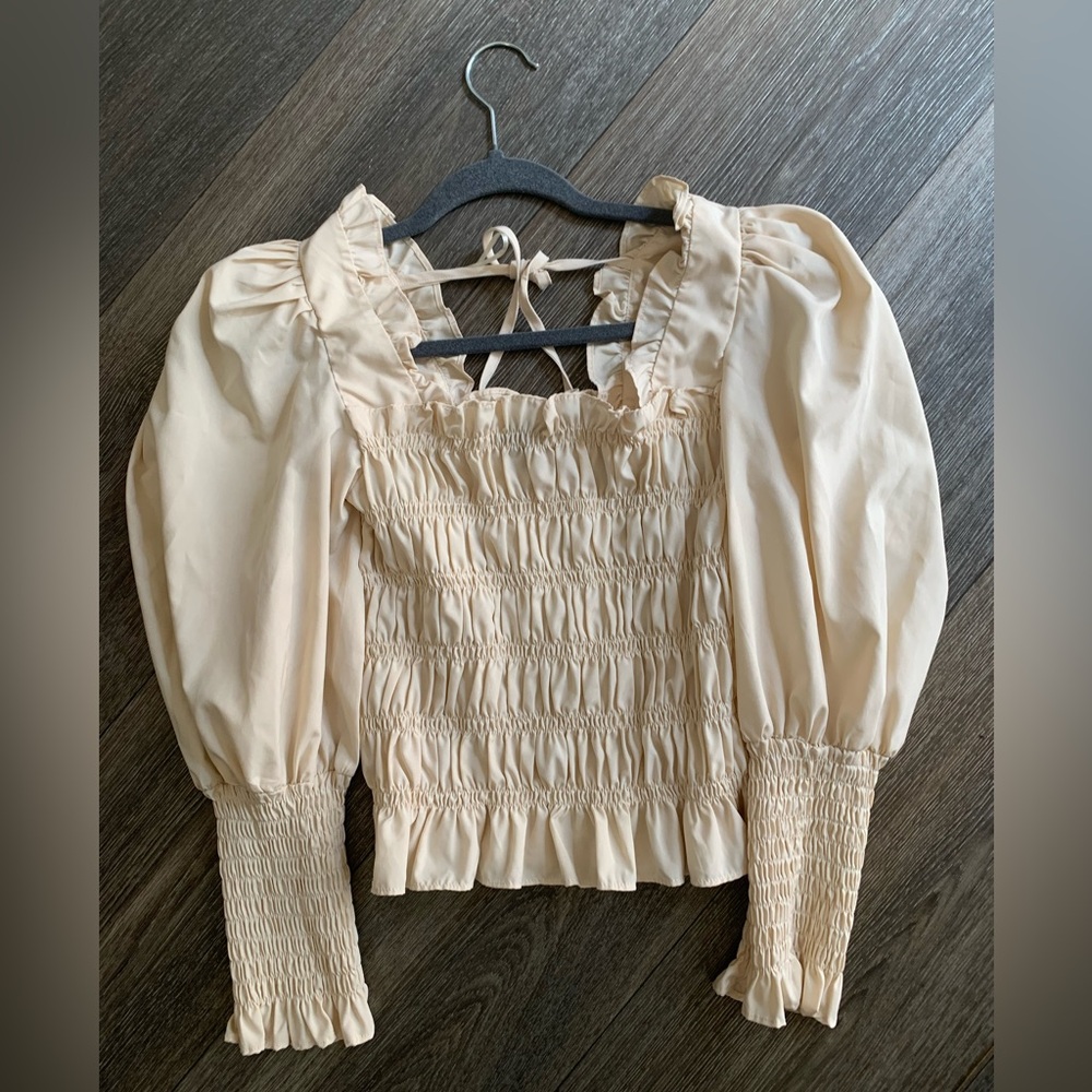 Puff Blouse in Medium (Us size 8)